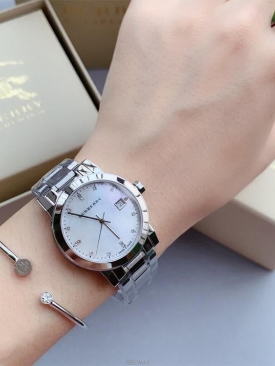 Burberry BU9125 Kadın Kol Saati Burberry BU9125 Kadın Kol Saati