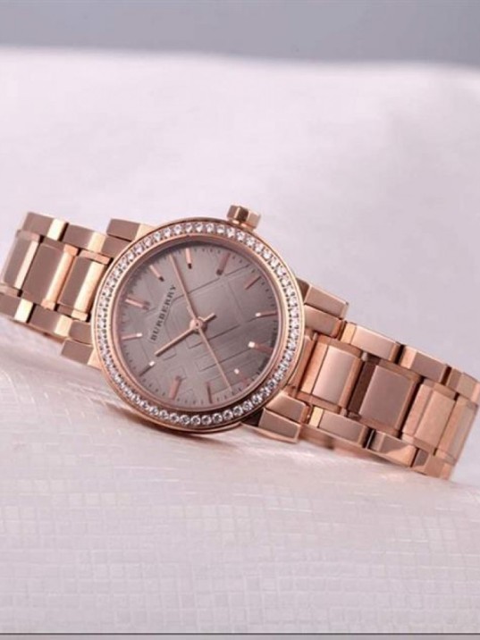 Burberry BU9225 Kadın Kol Saati Burberry BU9225 Kadın Kol Saati
