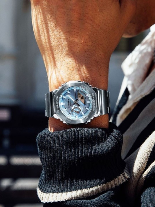 Casio GM-2110D-2ADR Kol Saati