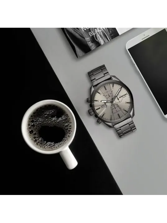 Diesel DZ4484 Erkek Kol Saati