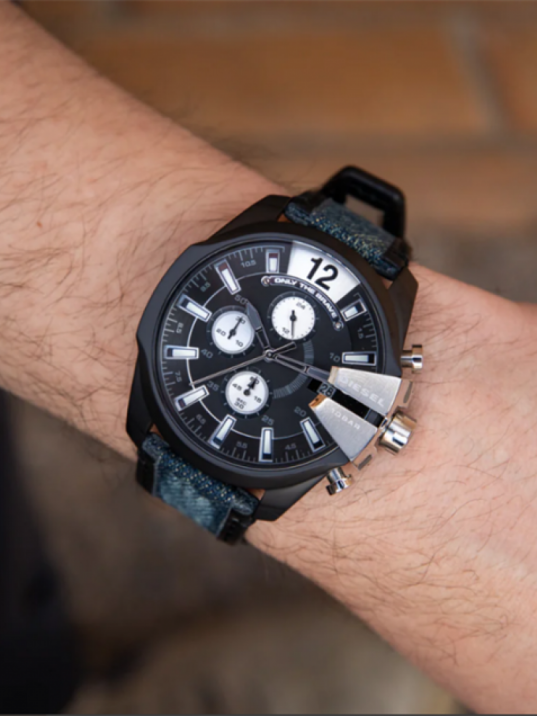 Diesel DZ4568 Erkek Kol Saati