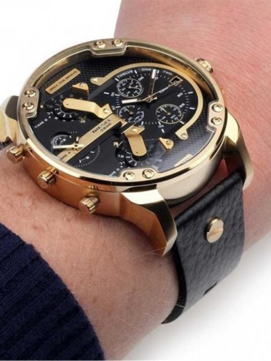 Diesel DZ7371 Erkek Kol Saati