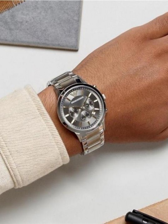 Emporio Armani AR11047 Erkek Kol Saati