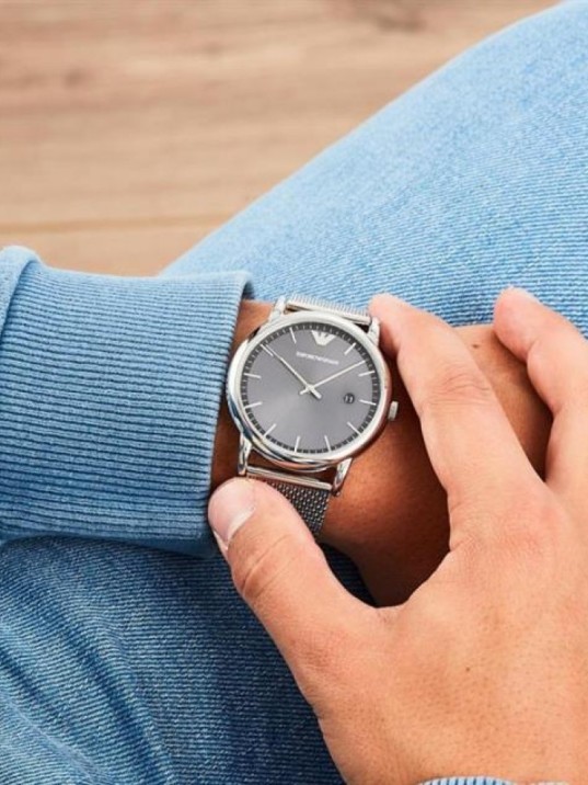 Emporio Armani AR11069 Erkek Kol Saati