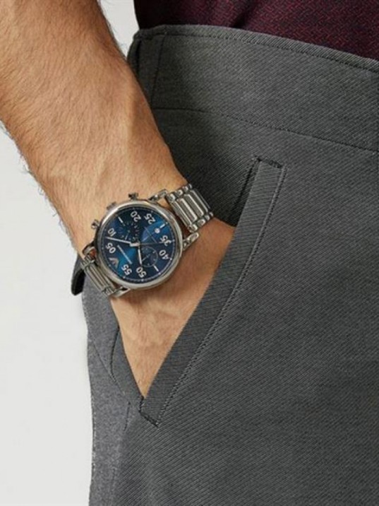 Emporio Armani AR11132 Erkek Kol Saati
