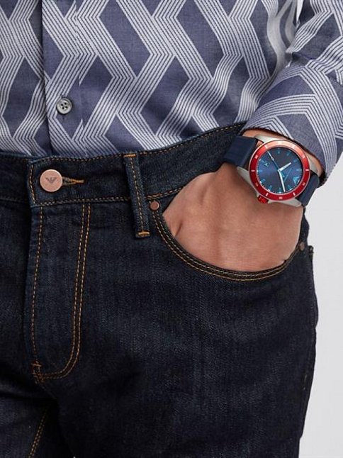 Emporio Armani AR11217 Erkek Kol Saati