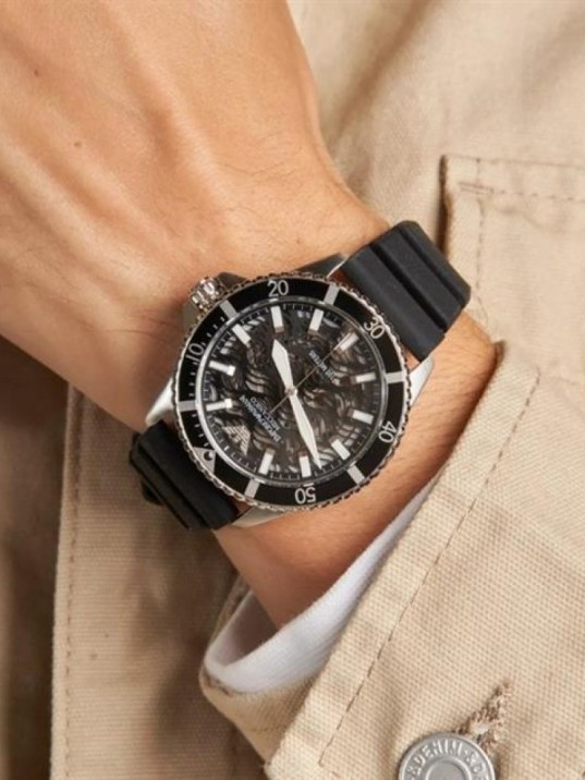 Emporio Armani AR60062 Erkek Kol Saati