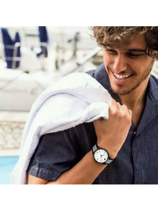 Emporio Armani AR80005 Erkek Kol Saati