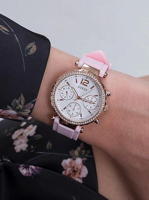 Guess GUGW0113L4 Kadın Kol Saati