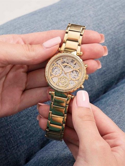 Guess GUGW0403L2 Kadın Kol Saati