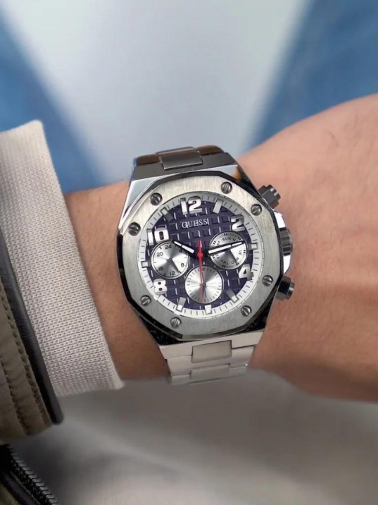 Guess GUGW0489G1 Erkek Kol Saati