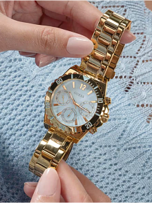 Guess GUGW0696L2 Kadın Kol Saati