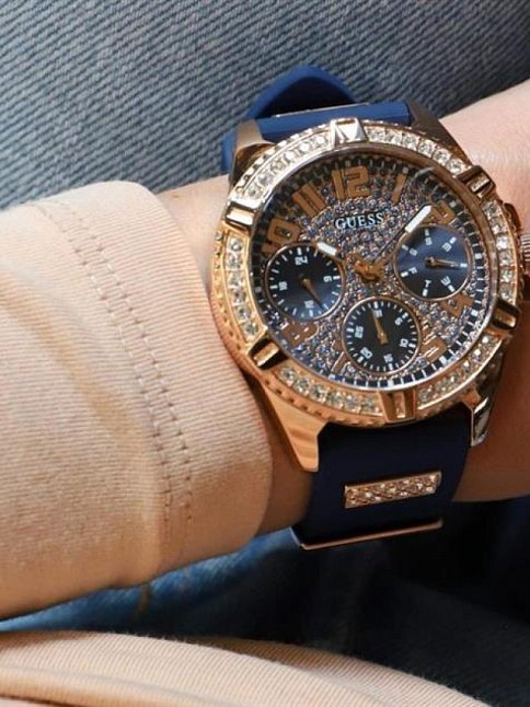 Guess GUW1160L3 Kadın Kol Saati