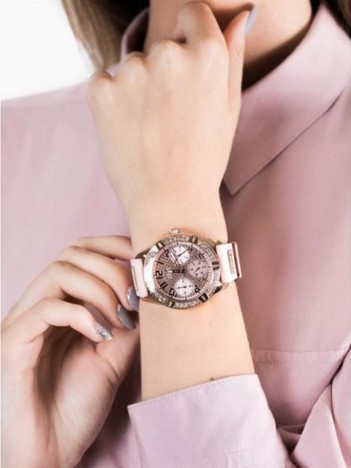 Guess GUW1160L5 Kadın Kol Saati