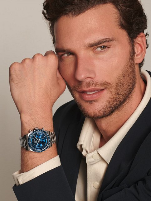 Longines L38354926 Conquest Chronograph Erkek Kol Saati