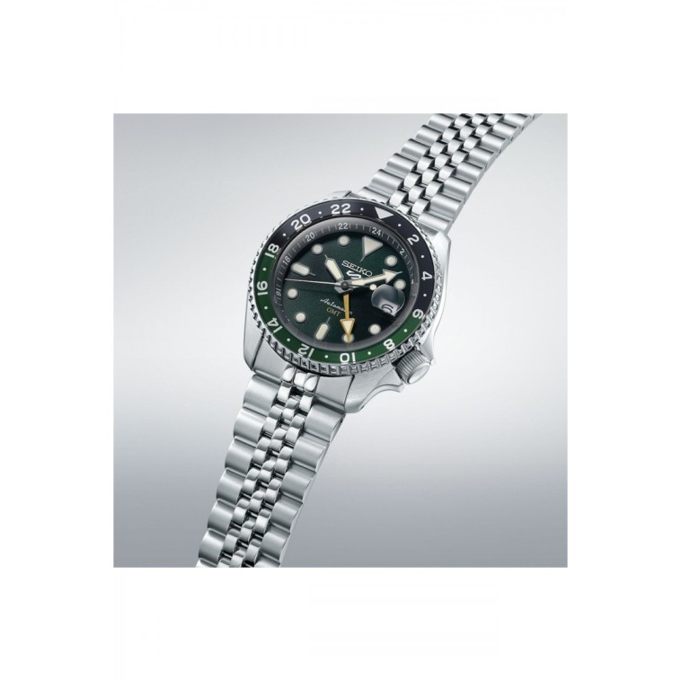 Seiko 5 Sports GMT SSK035K Erkek Kol Saati SSK035K1 Seiko 5 Sports GMT SSK035K Erkek Kol Saati SSK035K1