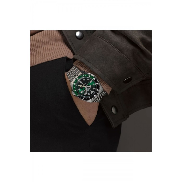 Seiko 5 Sports GMT SSK035K Erkek Kol Saati SSK035K1 Seiko 5 Sports GMT SSK035K Erkek Kol Saati SSK035K1