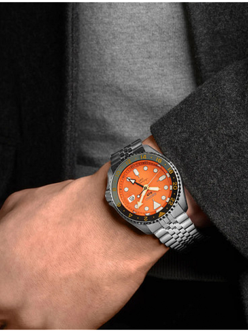 Seiko 5 Sports GMT SSK005K Erkek Kol Saati
