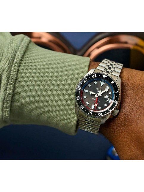 Seiko 5 Sports Otomatik GMT SSK019 Erkek Kol Saati SSK019J1