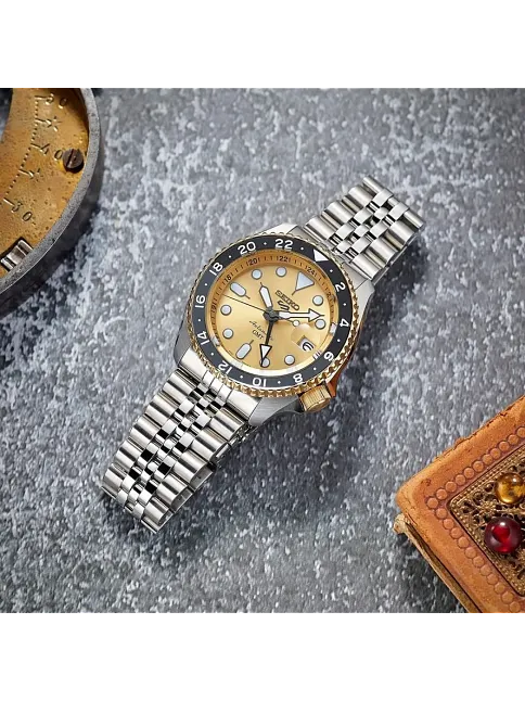 Seiko 5 Sports Otomatik GMT SSK044K Erkek Kol Saati SSK044K1