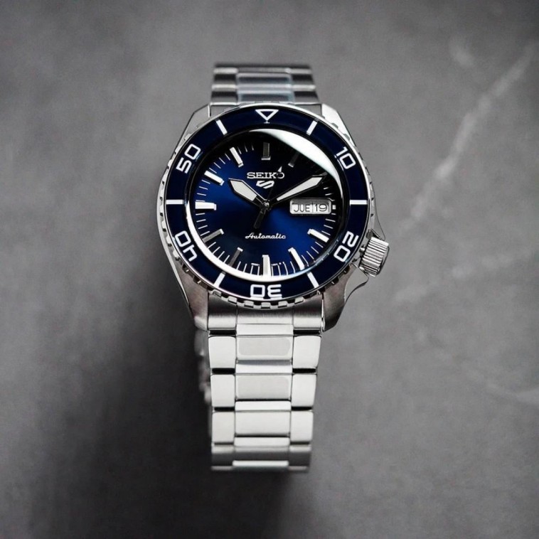 Seiko 5 Sports SKX Series Erkek Kol Saati SRPK97K Seiko 5 Sports SKX Series Erkek Kol Saati SRPK97K