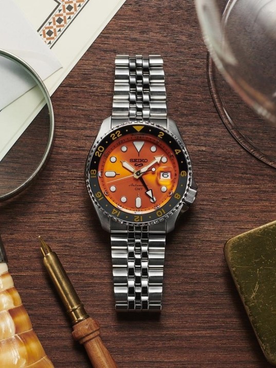 Seiko 5 Sports GMT SSK005K1 Erkek Kol Saati