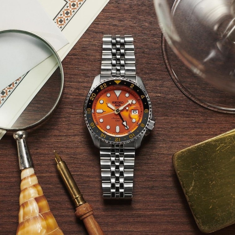 Seiko 5 Sports GMT SSK005K Erkek Kol Saati Seiko 5 Sports GMT SSK005K Erkek Kol Saati