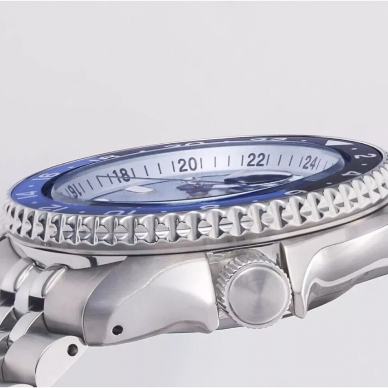 Seiko 5 SSK029K GMT Erkek Kol Saati SSK029K1 Seiko 5 SSK029K GMT Erkek Kol Saati SSK029K1