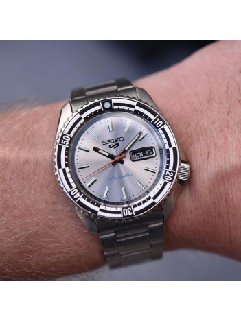 SRPK09K1 Seiko 5 Sports Special Edition Erkek Kol Saati SRPK09K