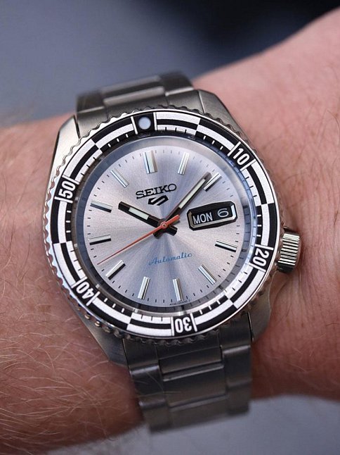SRPK09K1 Seiko 5 Sports Special Edition Erkek Kol Saati SRPK09K