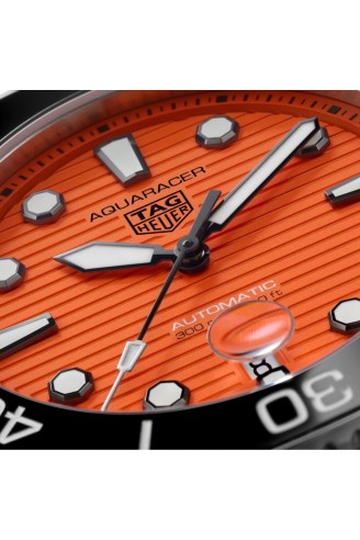 TAG Heuer Aquaracer Professional WBP201F.BA0632 300 Orange Diver Erkek Kol Saati