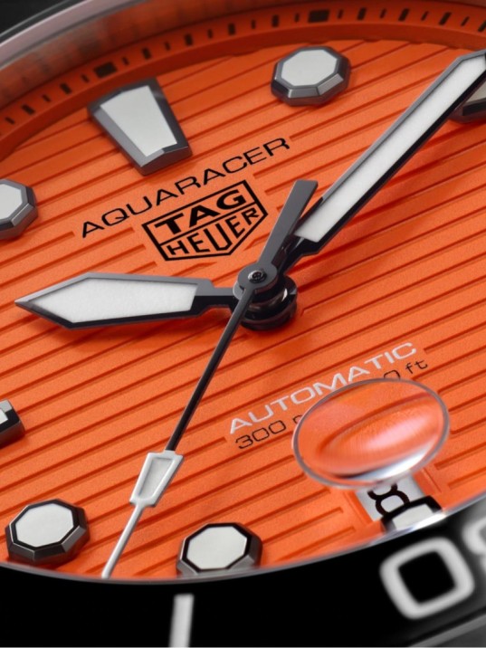 TAG Heuer Aquaracer Professional WBP201F.BA0632 300 Orange Diver Erkek Kol Saati TAG Heuer Aquaracer Professional WBP201F.BA0632 300 Orange Diver Erkek Kol Saati