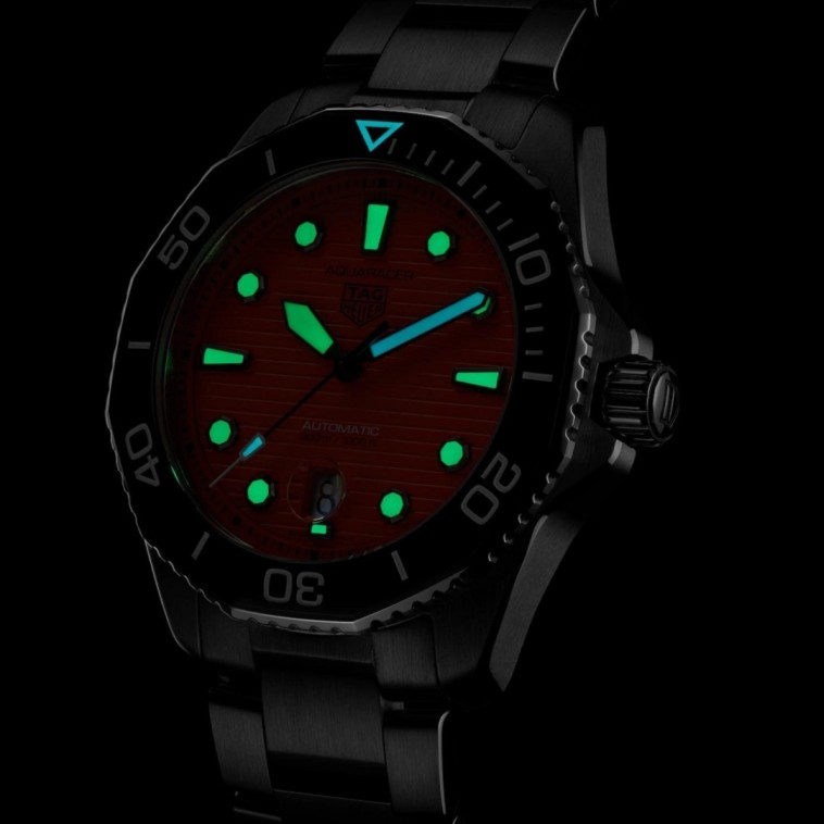 TAG Heuer Aquaracer Professional WBP201F.BA0632 300 Orange Diver Erkek Kol Saati TAG Heuer Aquaracer Professional WBP201F.BA0632 300 Orange Diver Erkek Kol Saati