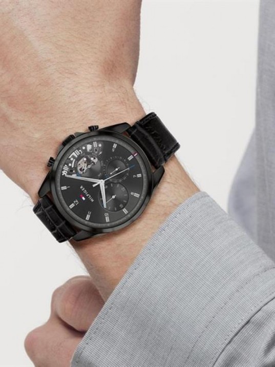 Tommy Hilfiger TH1710452 Erkek Kol Saati Tommy Hilfiger TH1710452 Erkek Kol Saati