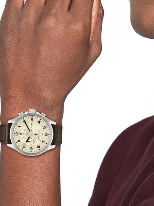 Tommy Hilfiger TH1792003 Erkek Kol Saati