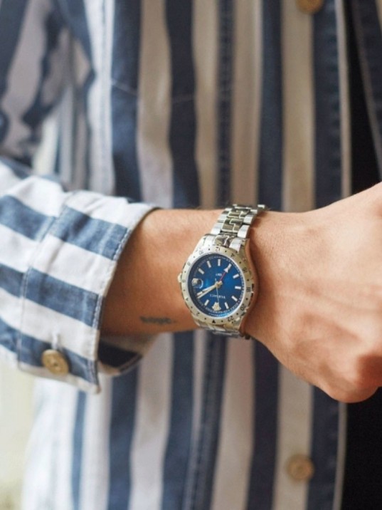 Versace VRSCV11010015 Erkek Kol Saati