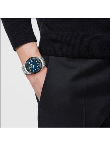 Versace VRSCVE8E00324 Erkek Kol Saati