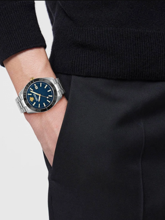 Versace VRSCVE8E00324 Erkek Kol Saati