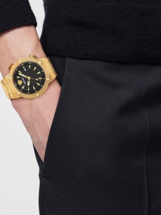 Versace VRSCVE8G00624 Erkek Kol Saati