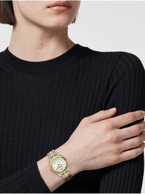 Versace VRSCVE9CA0224 Kadın Kol Saati