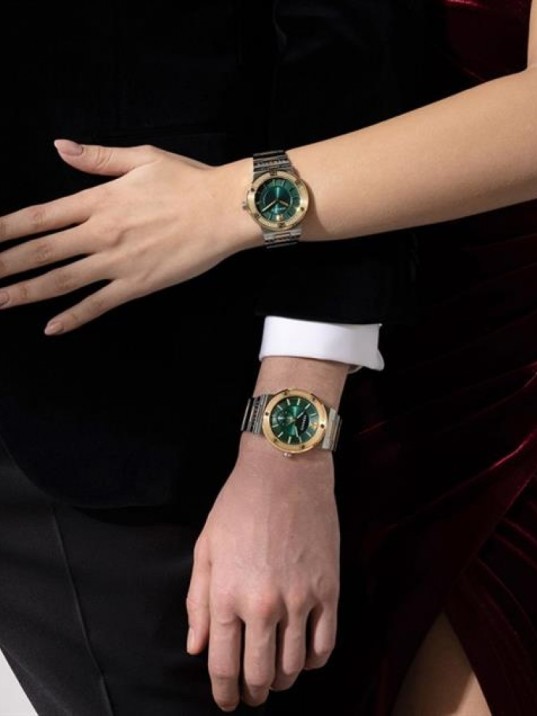 Versace VRSCVEVH00720 Kadın Kol Saati Versace VRSCVEVH00720 Kadın Kol Saati