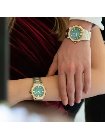 Versace VRSCVEVI00420 Erkek Kol Saati Versace VRSCVEVI00420 Erkek Kol Saati