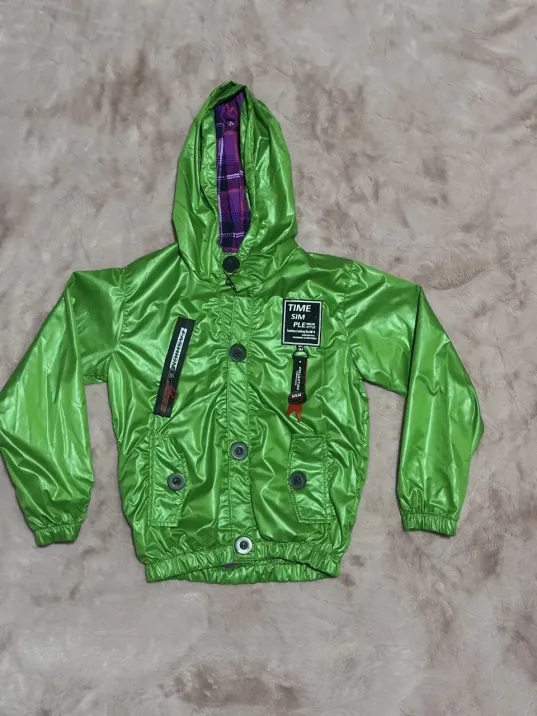 2-8 Yaş Arası Erkek Çocuk Kapşonlu Astarlı Mont Yağmurluk Bennetton Yeşil 2-8 Yaş Arası Erkek Çocuk Kapşonlu Astarlı Mont Yağmurluk Bennetton Yeşil