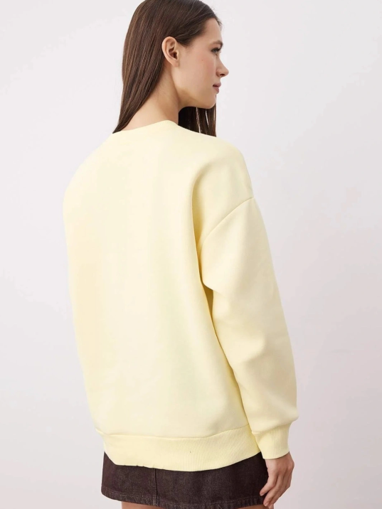 3 İplik Şardonlu Bisiklet Yaka Sweatshirt Sarı 3 İplik Şardonlu Bisiklet Yaka Sweatshirt Sarı