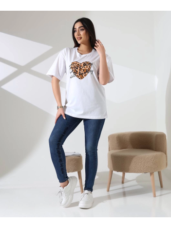 Leopar kalp baskılı tişört Leopar kalp baskılı tişört