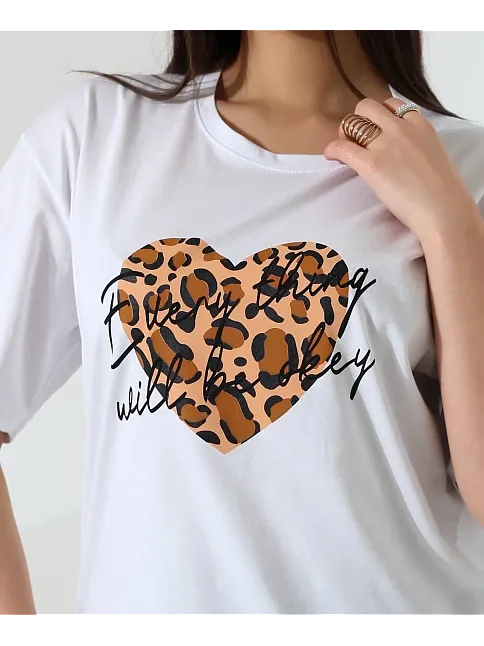 Leopar Kalp Baskılı Tişört