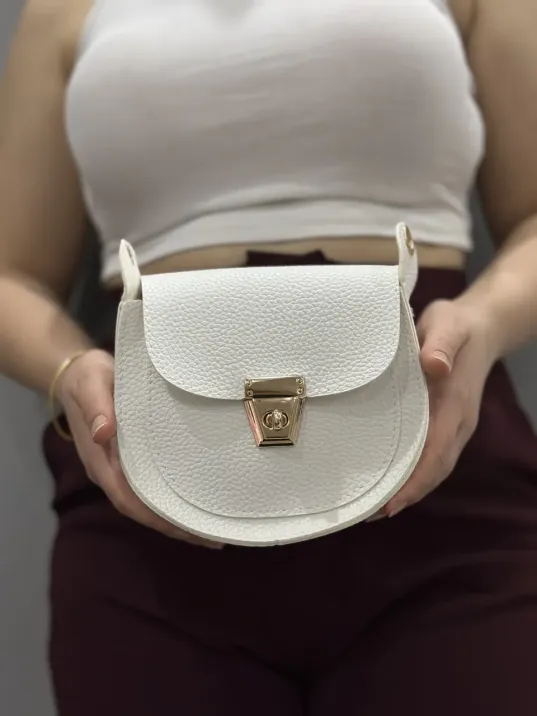 Klasik Kapaklı Beyaz Cilt Çanta