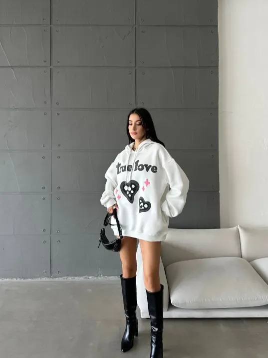 3 İplik Şardonlu Oversize True Baskılı Sweat Beyaz 3 İplik Şardonlu Oversize True Baskılı Sweat Beyaz