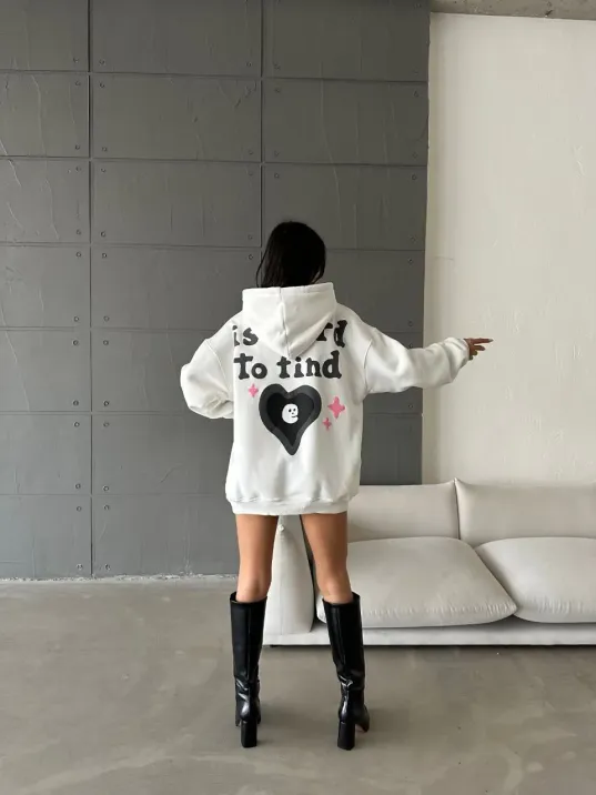 3 İplik Şardonlu Oversize True Baskılı Sweat Beyaz 3 İplik Şardonlu Oversize True Baskılı Sweat Beyaz