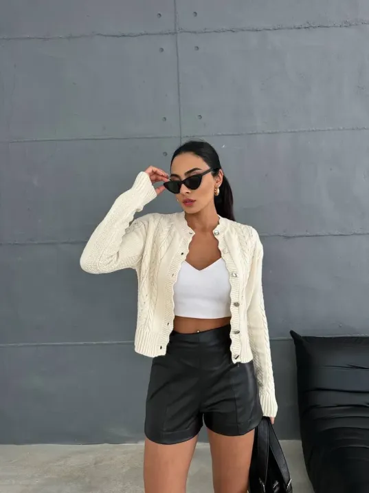 Düğme Detaylı Hırka Ekru Düğme Detaylı Hırka Ekru